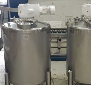 Read more about the article 2 off 2000 Litre Mix Tanks for Very Viscous Food Paste