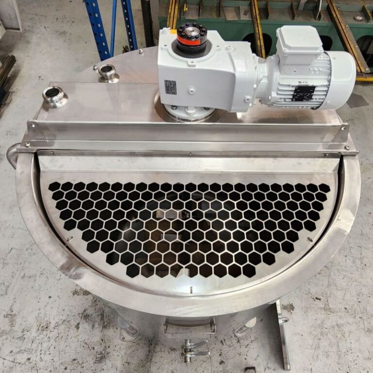 Read more about the article 1200 Litre Water Jacketed & Heated Mix Tank