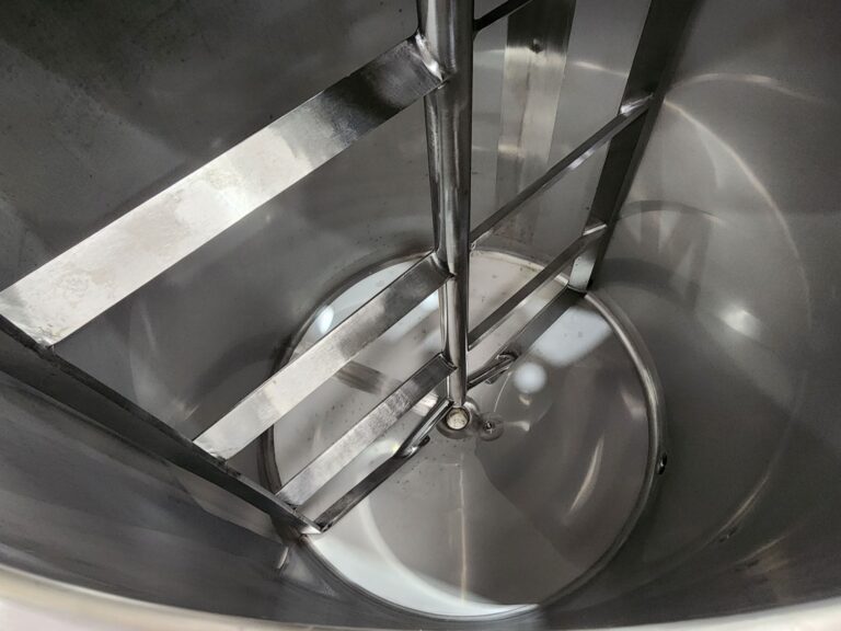 Read more about the article 750 Litre Chocolate Melt Tank